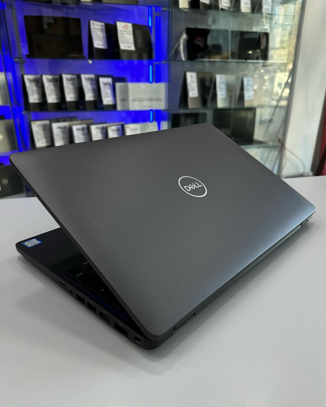 💻 Dell Latitude 5500 | 15.6″ FHD • i7 8th • 16GB RAM • 512GB SSD • Premium Work ✨