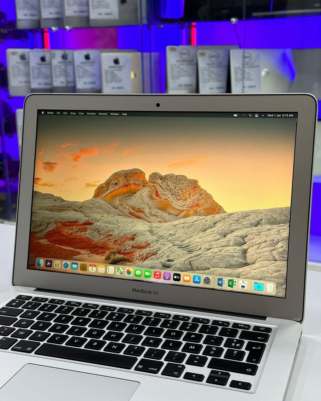 💻 Apple MacBook Air | i5 • 4GB • 512GB SSD • Ultra Slim ✨ Warranty + Fast Ship ✅